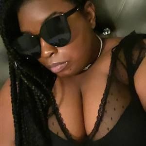 Meet your Posher, Kiana